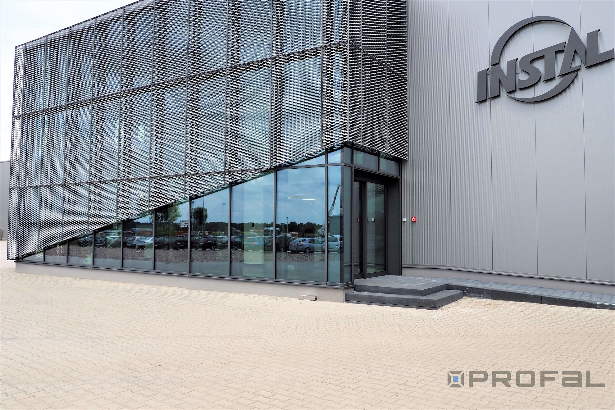 ALUMINIUM-CURTAIN-WALL- Aluminium windows and doors manufacturer UK - Profal Aluminium