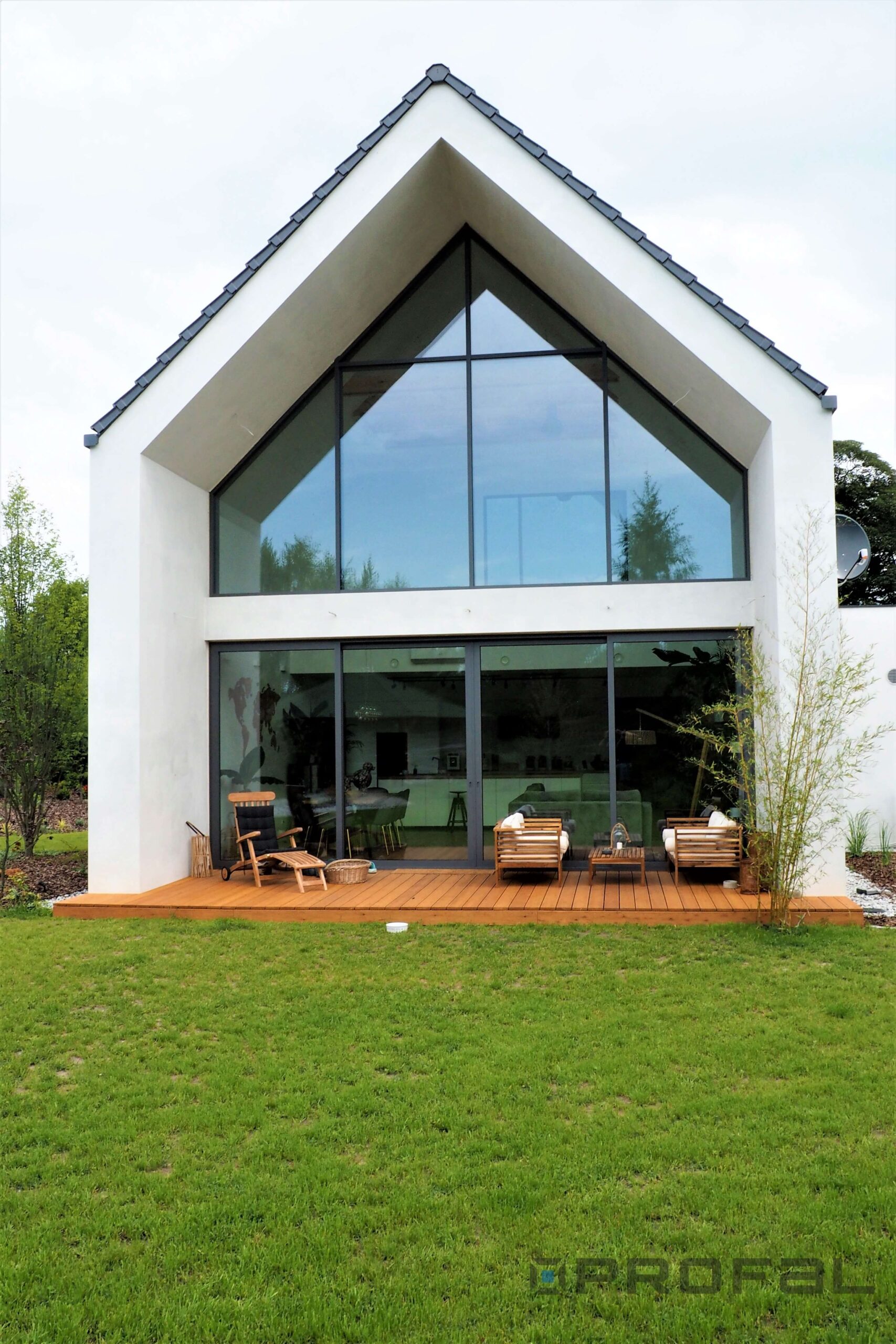 DECALU-163-SLIDE-REALISATION Aluminium windows and doors manufacturer UK - Profal Aluminium