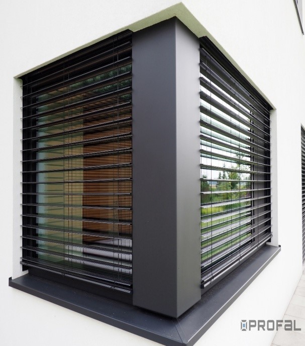 Corner window - Aluminium windows and doors manufacturer UK - Profal Aluminium